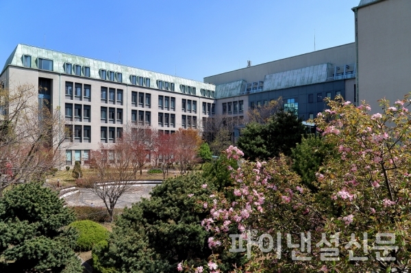 KAIST 경영대학이 있는 서울 동대문구 회기동 KAIST 서울캠퍼스 건물 전경 (사진=KAIST)