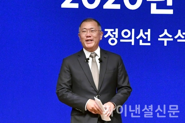 정의선 현대차그룹 수석부회장이 19일 주주총회 이후 열린 이사회에서 현대차 이사회 의장에 선임됐다. (사진=현대차)