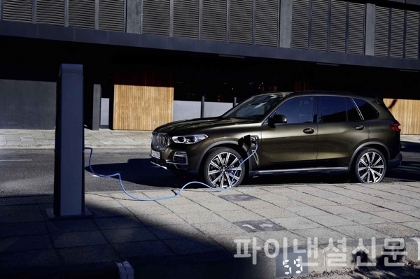 BMW 플러그인 하이브리드 SUV 뉴 X5 xDrive45e (사진=BMW)