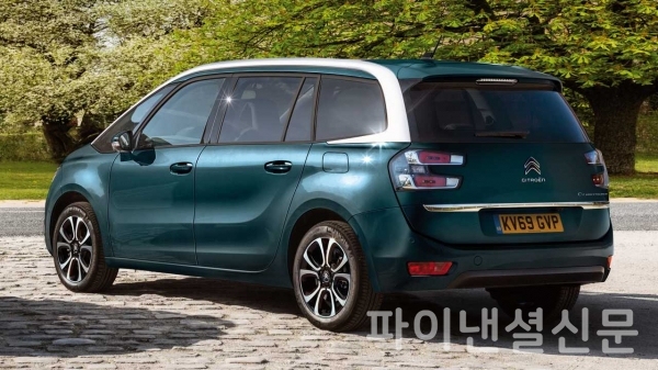 시트로엥 2021년형 그랜드 C4 스페이스투어러 (사진=시트로엥)