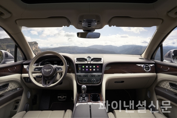 벤틀리 럭셔리 SUV 신형 '벤테이가' 실내 (사진=벤틀리)