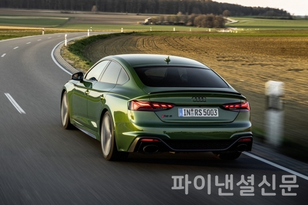아우디 초고성능 중형 세단 더 뉴 아우디 RS 5 스포트백 (사진=아우디)