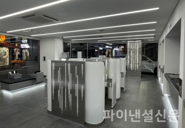 U+언택트스토어 광주 충장로점 내부 전경 (사진=LG유플러스)