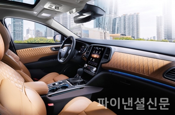 르노삼성 2022년형 SM6 실내 (사진=르노삼성차)