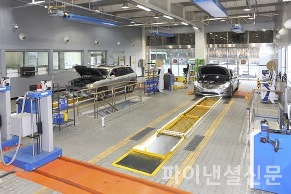 정부는 자동차 검사 결과를 조작한다고 의심되는 민간검사소에 대한 특별점검도 실시한다. 사진은 교통안전공단 직영 자동차검사소. (사진=교통안전공단)