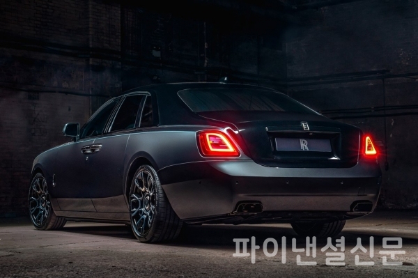 롤스로이스 뉴 블랙 배지 고스트 (사진=롤스로이스)