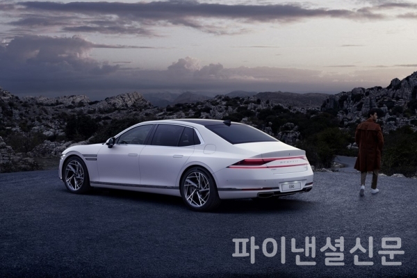 G90 세단 (사진=제네시스)