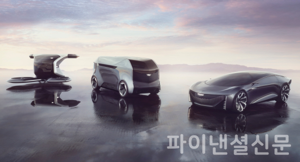 캐딜락의 미래 포트폴리오의 방향성을 이끌어 갈 '캐딜락 헤일로 포트폴리오(Cadillac Halo Portfolio)'를 반영한 수직 이착륙 1인승 콘셉트 퍼스널스페이스(PersonalSpace, 왼쪽)과 6인승 자율주행 콘셉트 소셜스페이스(SocialSpace, 가운데), 그리고 CES 2022를 통해 공개된 2인승 자율주행 럭셔리 전기차 이너스페이스(InnerSpace, 오른쪽) (사진=캐딜락)