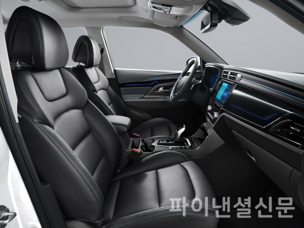쌍용 코란도 이모션 실내 (사진=쌍용차)