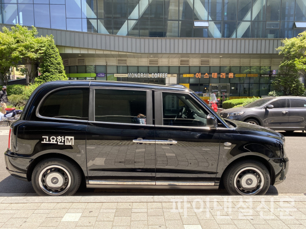 코액터스가 도입한 영국 LEVC TX5 (사진=코액터스)