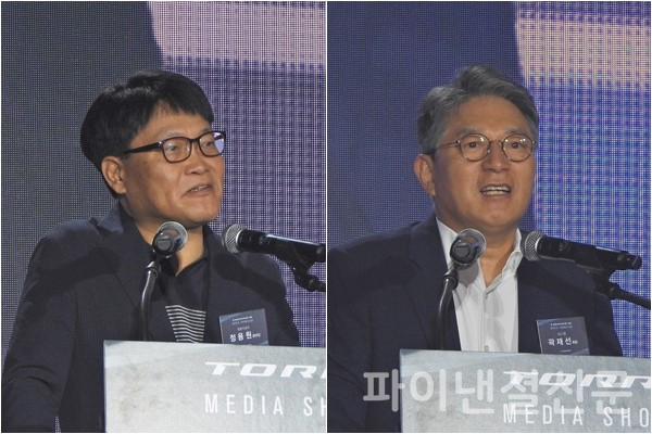 5일 인천 영종도 네스트호텔에서 열린 '토레스 미디어 쇼케이스'에서 쌍용차 정용원 관리인(왼쪽)과 KG그룹 곽재선 회장(오른쪽)이 신형 SUV '토레스' 출시를 축하하고 있다. (사진=황병우 기자)