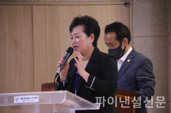 문래동4가 도시환경정비지주협의회 이화용 회장이 인사말을 하는 모습  (사진=최영주 기자)