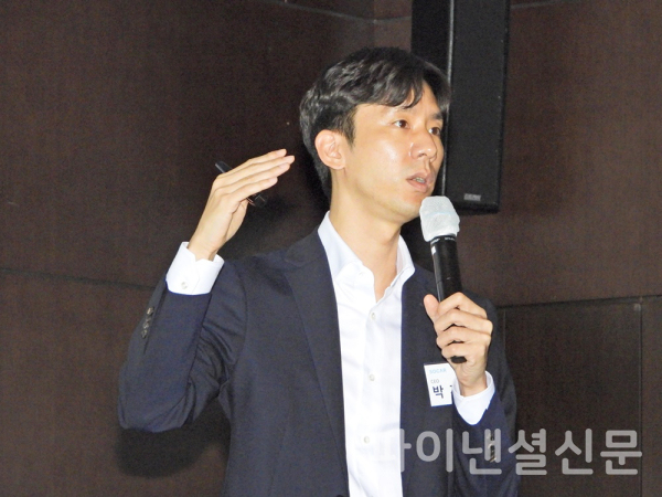 3일 서울 여의도 콘래드호텔에서 열린 쏘카 IPO 기자간담회에서 박재욱 쏘카 대표가 회사소개와 상장 후 계획에 대해 발표하고 있다. (사진=황병우 기자)
