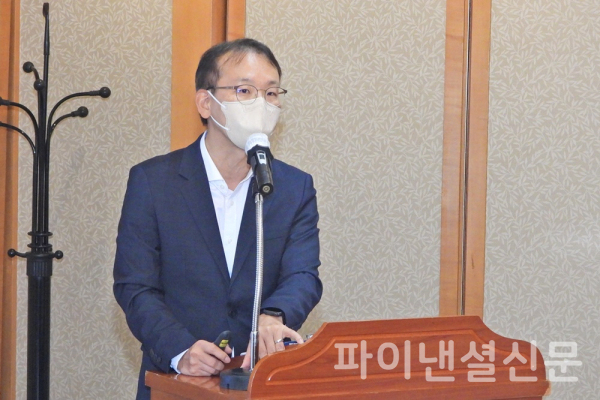 밸로프 신재명 대표이사가 2일 기자간담회를 통해 회사소개와 코스닥 상장 후 계획에 대해 발표하고 있다. (사진=황병우 기자)