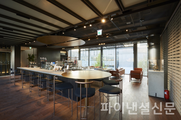 동서식품이 운영하는 맥심 브랜드 체험관 '맥심플랜트' 3층 '브루잉 라운지' 모습 (사진=동서식품)
