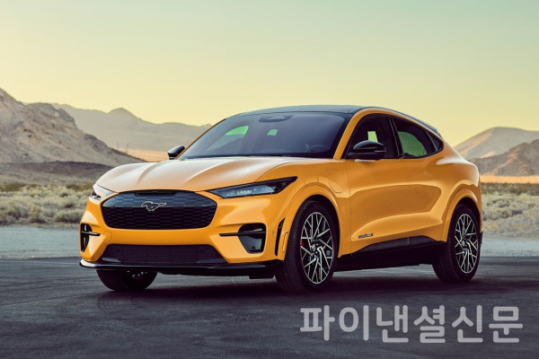LG에너지솔루션이 인터배터리 2023 부스에서 전시할 포드 머스탱 마하-E (사진=포드)