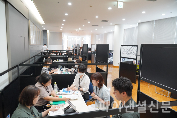 콘진원은 18일 참가사를 대상으로 일본 내 강세를 보이는 애니메이션 제작과  일본 현지 시장 최신 경향을 공유하는 워크숍을 진행한 바 있다. (사진=콘진원)