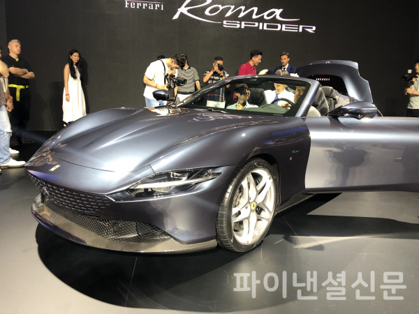 1일 서울 동대문 DDP에서 코리아 프리미어로 공개된 페라리 로마 스파이더 (사진=황병우 기자)