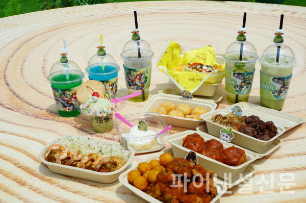 '원신'의 풀의 나라 '수메르' 컨셉의 푸드트럭 음식들 (사진=호요버스)