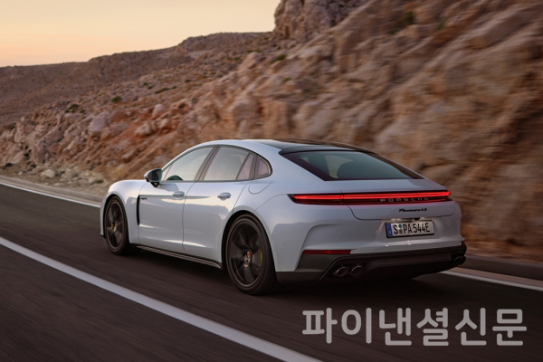 포르쉐 신형 파나메라 E-하이브리드 (사진=포르쉐)