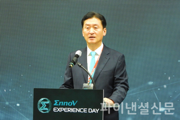 금호타이어가 15일 화성 자동차안전연구원(KATRI)에서 EnnoV Experience Day 행사를 개최하여 전기차 전용 브랜드 'EnnoV(이노뷔)'를 런칭했다. 정일택 금호타이어 대표이사 사장이 환영사를 진행하고 있다. (사진=황병우 기자)
