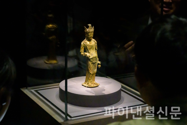 백제 금동 관음보살 입상 (사진=삼성문화재단)