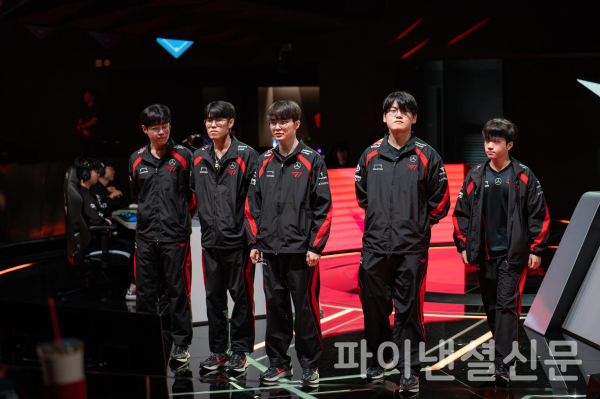 지난달 29일 2024 LCK 서머 플레이오프에서 살아 남은 T1 (사진=LCK)