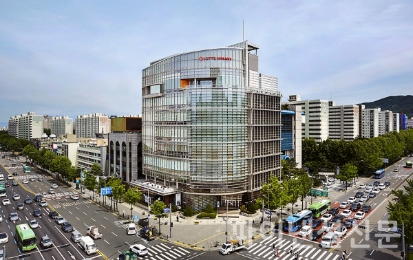 롯데하이마트가 주주가치 제고를 위해 자사주 매입을 추진한다. 사진은 서울시 강남구 대치동에 위치한 롯데하이마트 본사 전경 (사진=롯데하이마트)