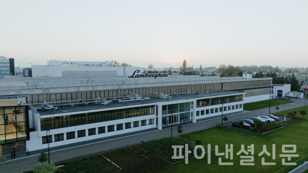 오토모빌리 람보르기니 본사 전경 (사진=람보르기니)