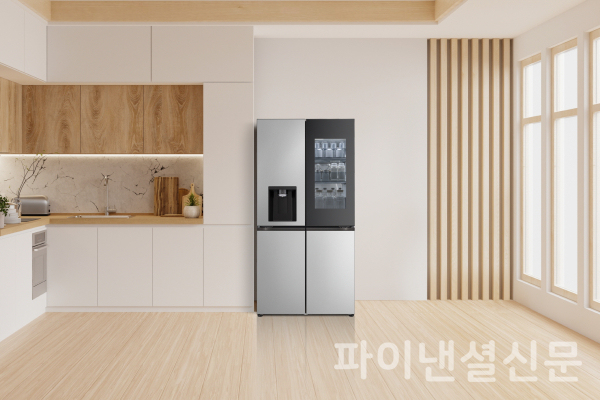 LG전자가 구독 케어 서비스를 한층 강화한 LG 디오스 AI 오브제컬렉션 스템(STEM) 얼음정수 냉장고를 출시했다. 용량, 색상 등에 따라 21개 모델을 마련해 고객의 라이프스타일에 맞게 고를 수 있게 선택의 폭도 넓혔다. (사진=LG전자)