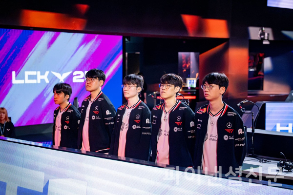 2025 LCK 3R 스윕을 달성한 T1 (사진=LCK)