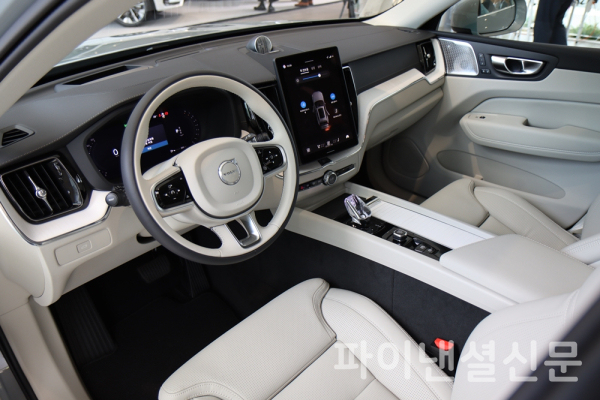 볼보 신형 XC60 실내 (사진=황병우 기자)