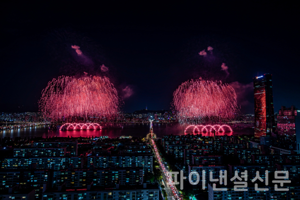 2024년 한화와 함께하는 서울세계불꽃축제에서 선보인 한화의 불꽃 (사진=한화)