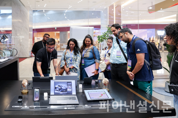 삼성전자는 제품의 성능과 사용성을 혁신하는 모바일 제품의 '갤럭시 AI', 영상 디스플레이 제품의 '비전 AI', 가전 제품의 '비스포크 AI'가 탑재된 다양한 신제품을 선보였다. (사진=삼성전자)