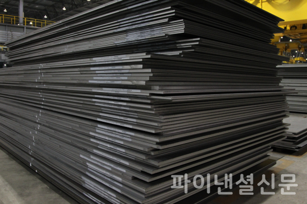 현대제철 당진제철소에서 생산되는 후판 (사진=현대제철)