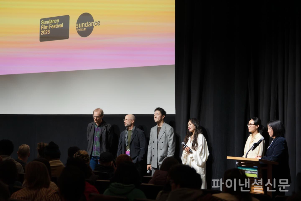 (왼쪽 세 번째부터) 배우 손석구, 최희서, 스테파니 안 감독이 월드 프리미어 행사에 참석한 모습 (사진=현대차)