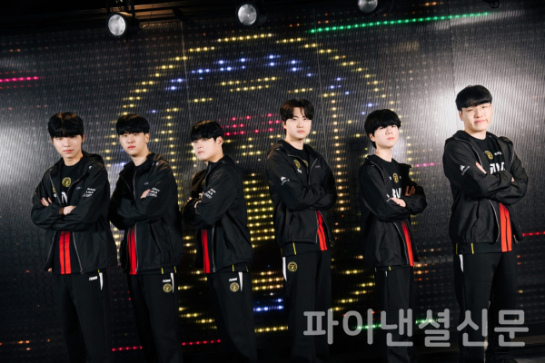LCK컵 결승 진출전에서 디플러스 기아와 대결하는 BNK 피어엑스 (사진=라이엇 게임즈)