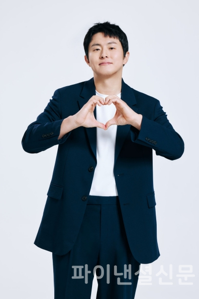 NH농협은행이 '희망을 그려드림' 캠페인 모델로 웹툰작가 겸 방송인 기안84를 발탁했다. (사진=NH농협은행)