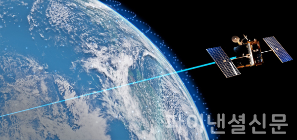 원웹의 위성망을 활용한 한화시스템 ′저궤도 위성통신 네트워크′ 가상도 (사진=한화시스템)