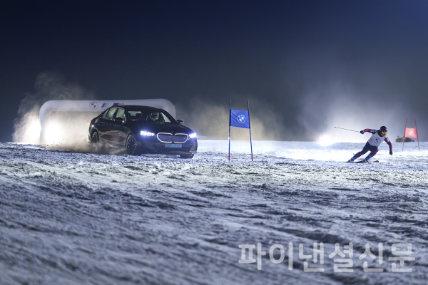 BMW 코리아가 고성능 순수전기 세단 BMW 뉴 i5 M60 xDrive의 스키 활강 및 회전 영상을 공개했다. (사진=BMW 코리아)